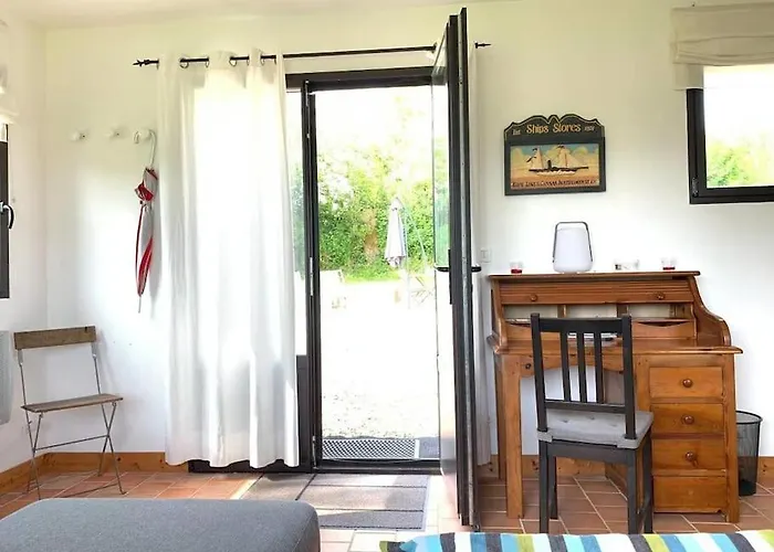 Maisonnette Au Calme, 15 Kms Honfleur/deauville *